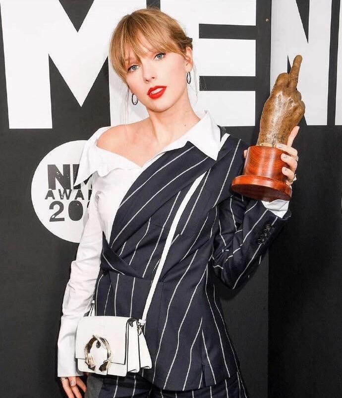 lisa碧梨,碧梨lisa是什么关系