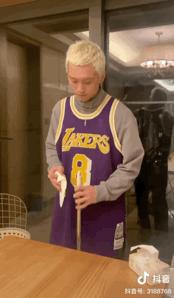 心态崩了,我的健身教练追到抖音上来了