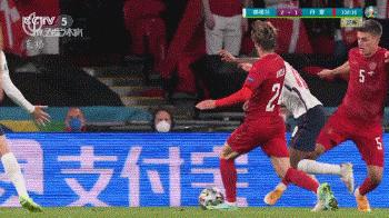 千古“英”名一“跳”毁!快乐足球遭全网唾弃