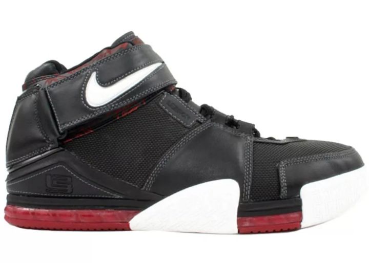 如果能享受被复刻的“待遇”,这双鞋一定不简单!