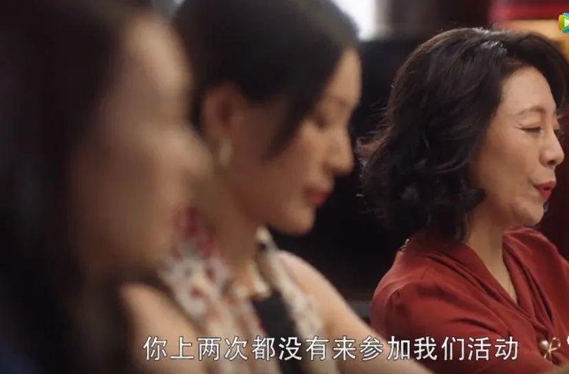 女人打架是不是爱薅头发,女人打架拼命薅头发