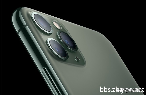 vivo包揽安兔兔前三|华为新65W电源|iPhone11Pro辐射量超标137%