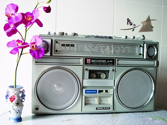 卡座创意收纳,卡座桌椅现代轻奢舒适