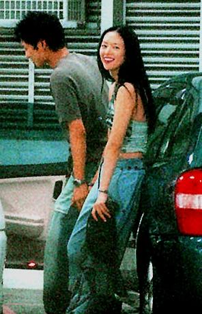 10位“浪荡”的富二代,个个换女友如换衣服,王思聪只是小萌新