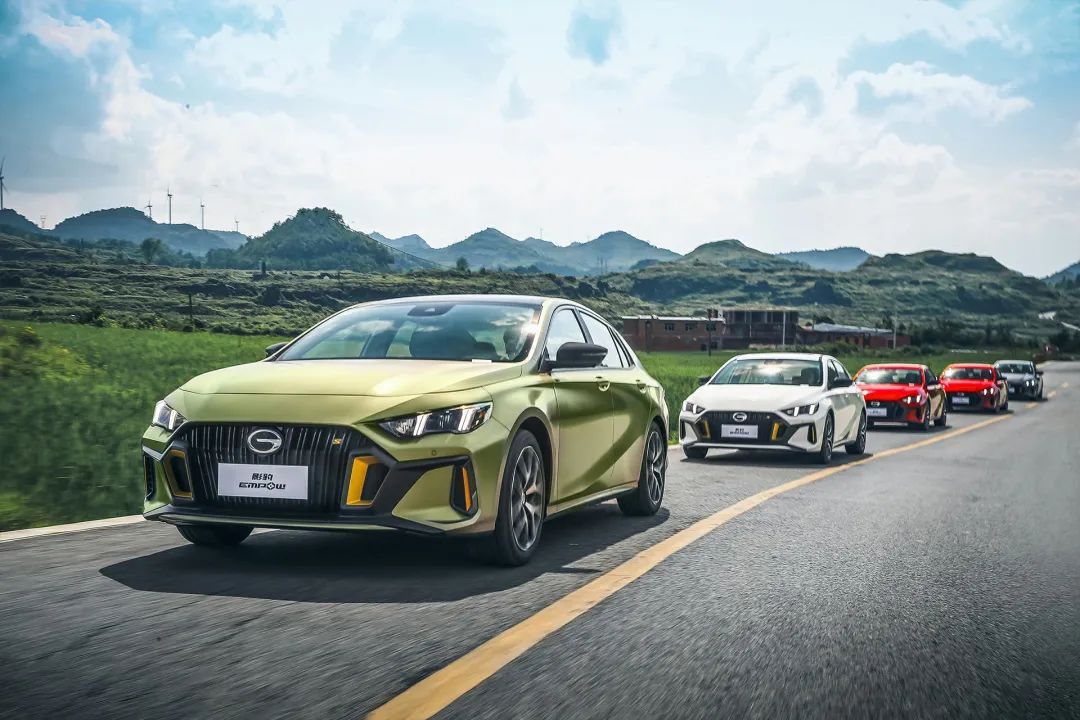 广汽传祺影豹和名爵6pro哪个好,除了提速快广汽传祺影豹还有什么