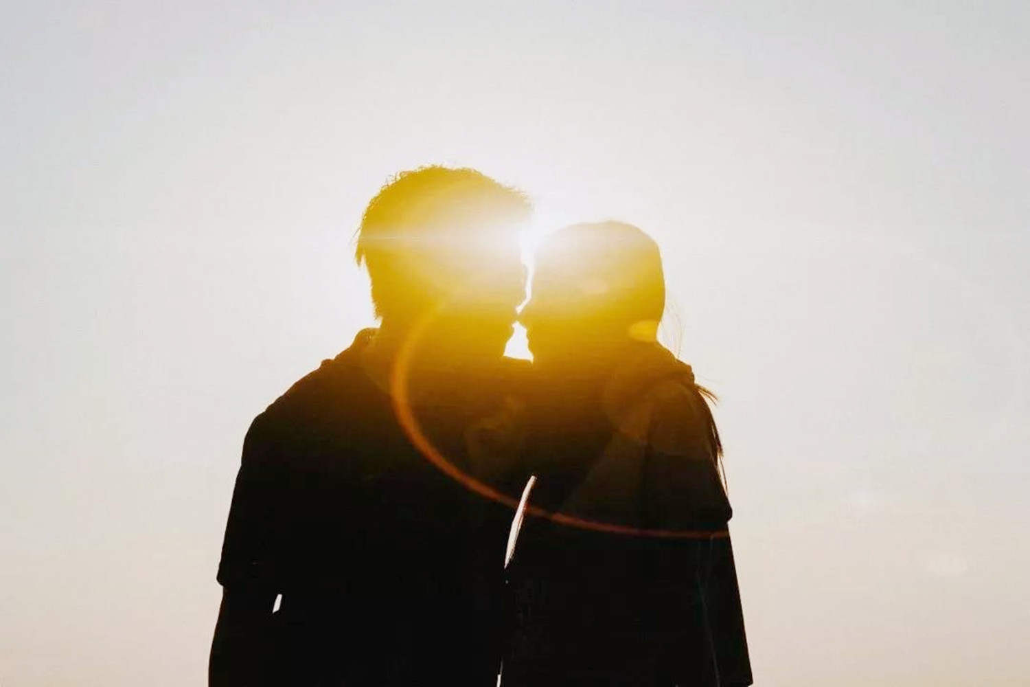 夫妻是a型血能生出o型血孩子吗,a型血和o型血生孩子疾病