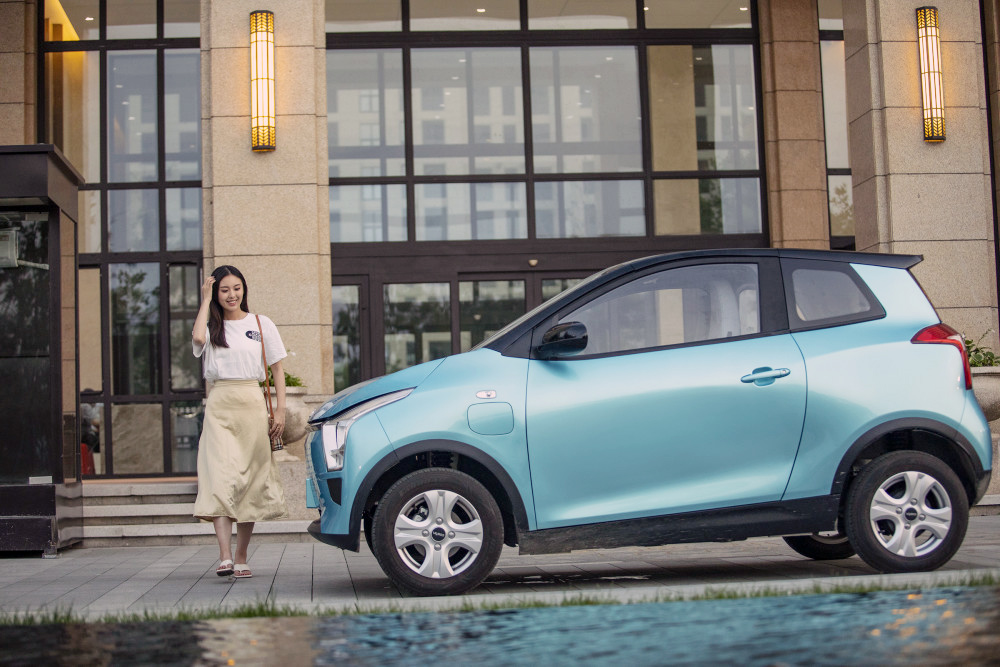 便宜的代步小车，三门四座，不用加油，续航200公里，实拍奇鲁EC1