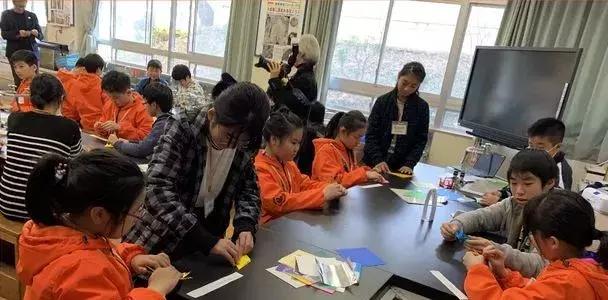 现在入户口读公办学校还来得及吗,读公立学校需要落户满一年吗