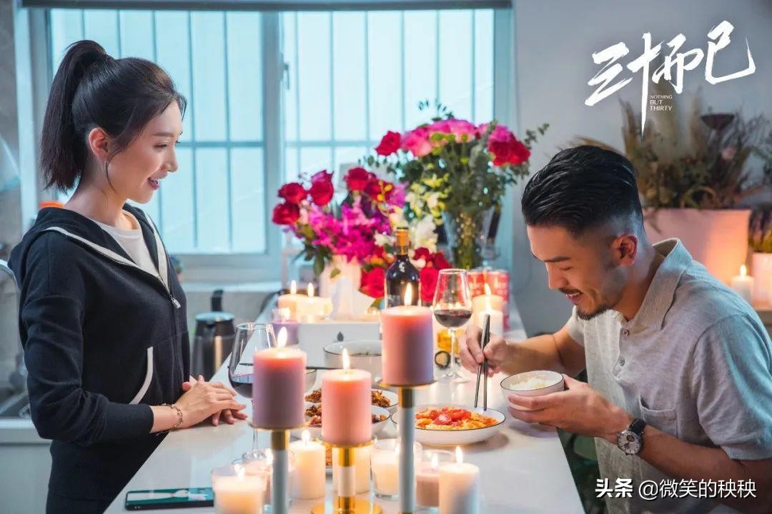 比起顾佳“贵妇”风，王漫妮的显贵穿搭和精准购物，更值得参考