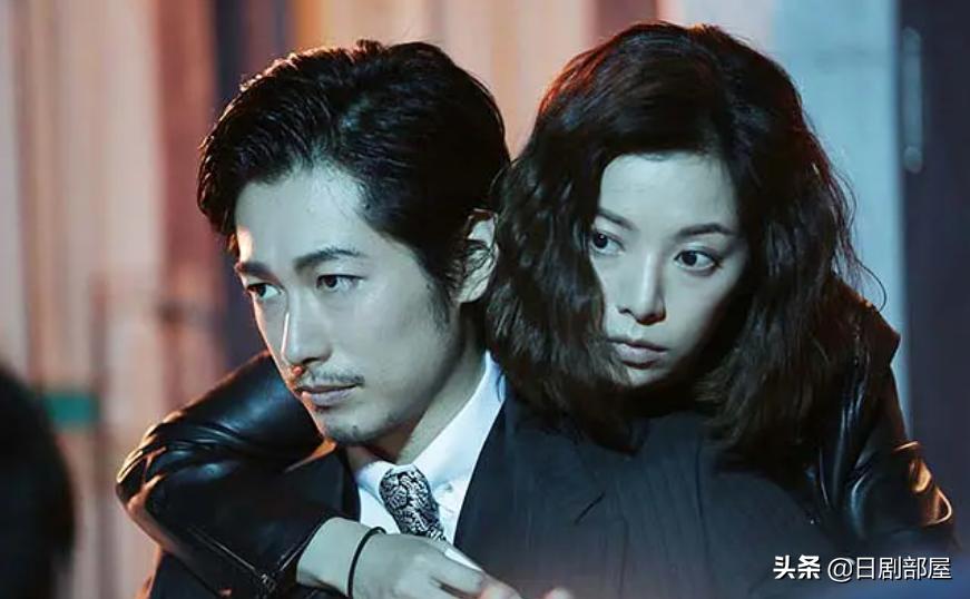 钘ゅ唸闈涜妭鐩鎼,钘ゅ唸闈涚患鑹烘彁鍒扮殑濂崇敓鏄皝