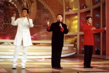 春见满江红,又见贺兰满江红