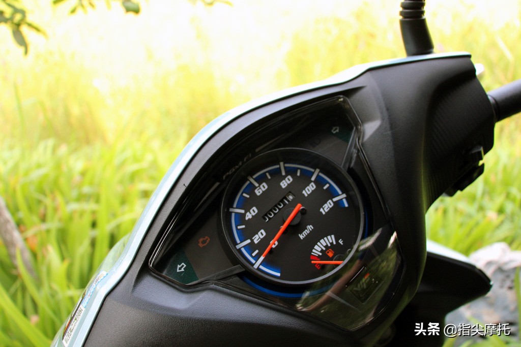 被忽视的都市精灵，经济环保的王野睿御国四电喷摩托车