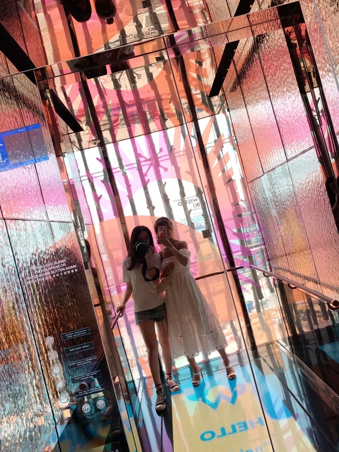 住进香港“最骚气”的酒店：香港W酒店