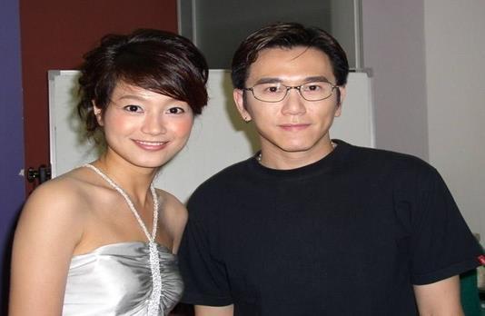 温兆伦晒妻女照片,56岁温兆伦晒娃