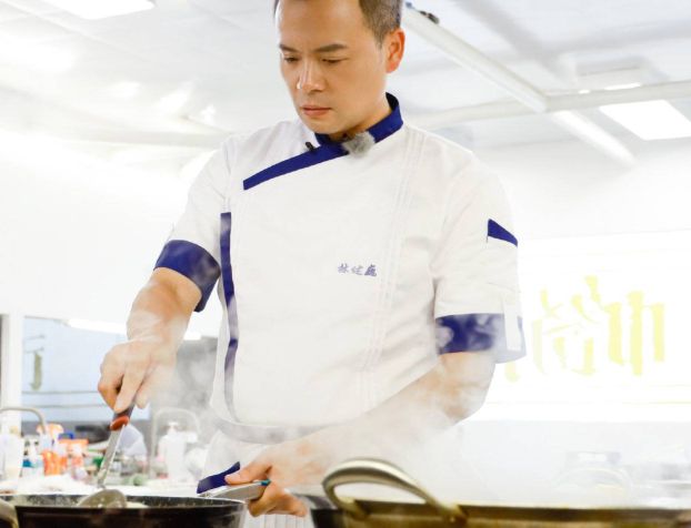 饭店的利润有百分之30吗,800平方饭店怎么经营利润最大