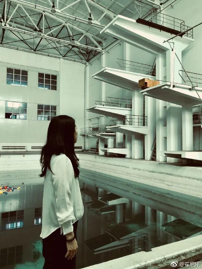 三房太太,13名子女,争夺几百亿家产,霍家宫斗比港剧精彩多了