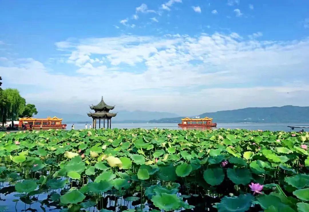 中喜酒业:带上一瓶葡萄酒去旅行,让快乐加倍