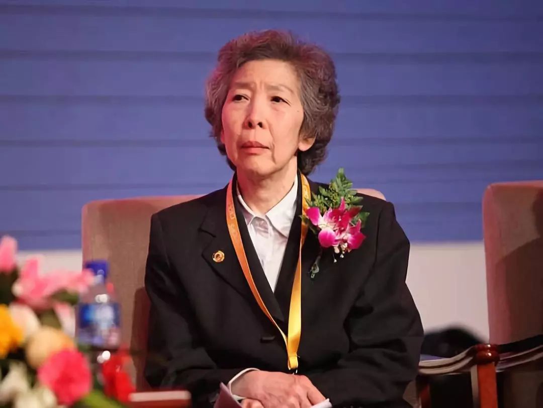 今天香港的这六组数据，令人不甚唏嘘