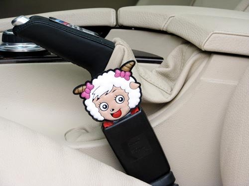 汽车安全带固定卡扣防报警危害,车内安全带卡扣有什么安全隐患