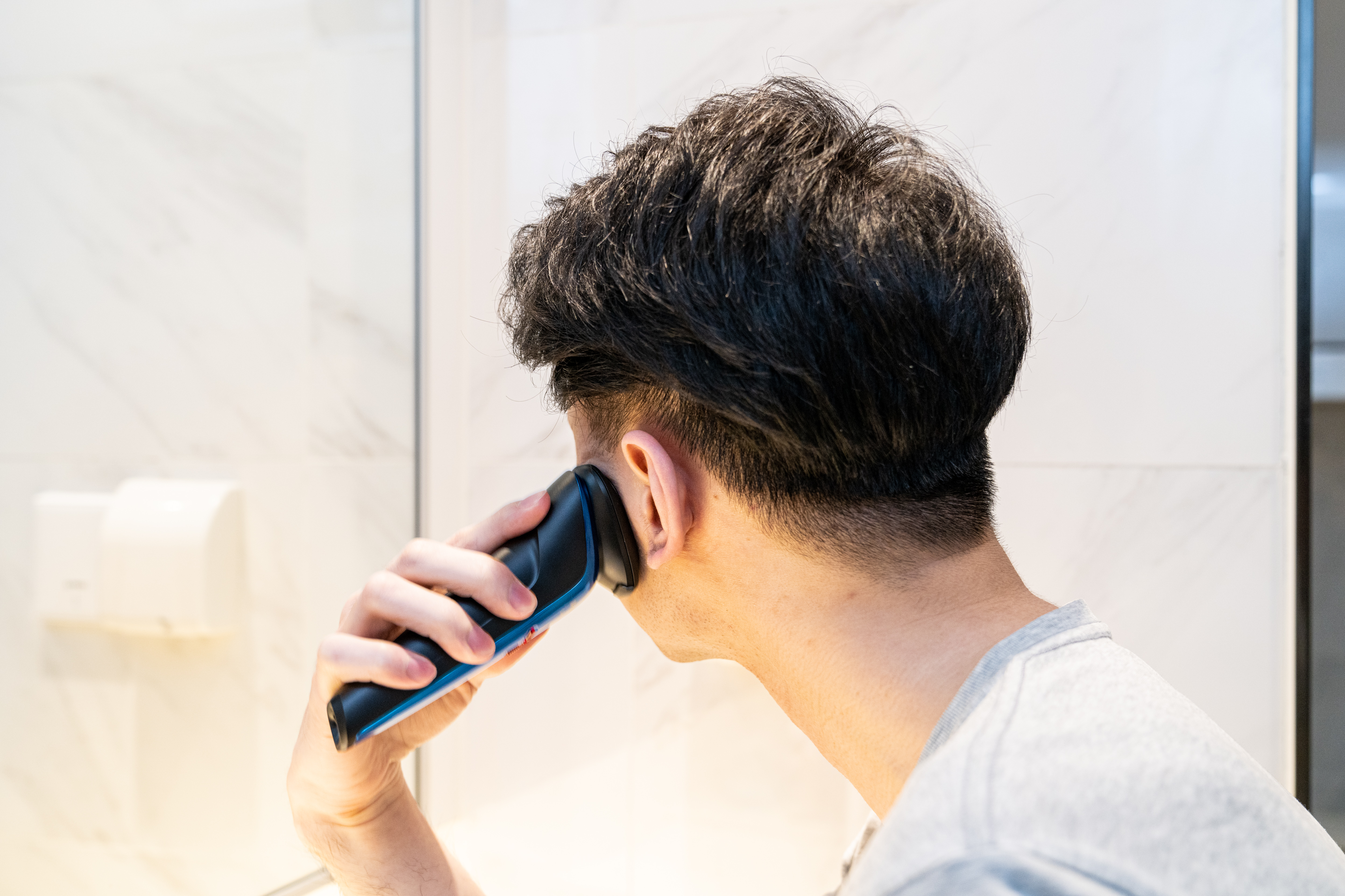 飞利浦剃须刀s2303几瓦,飞利浦电动剃须刀s2308