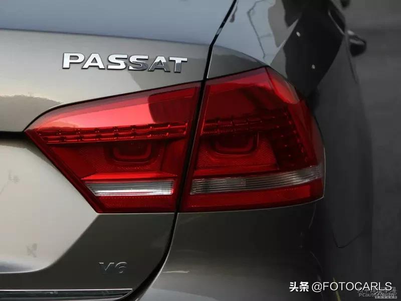 大众帕萨特3.0v6旗舰版,大众帕萨特2023最新款顶配落地价