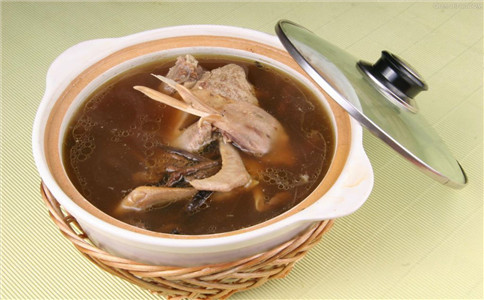 鲜美可口的老鸭汤,适合夏天吃的老鸭汤