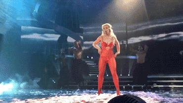 小甜甜布兰妮被父亲监禁13年,小甜甜布兰妮被父亲囚禁12年