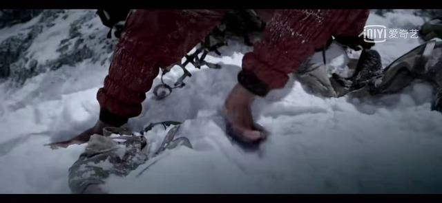 《攀登者》：为什么登山队就是血性勇气，现实更多则是愚蠢蛮干？