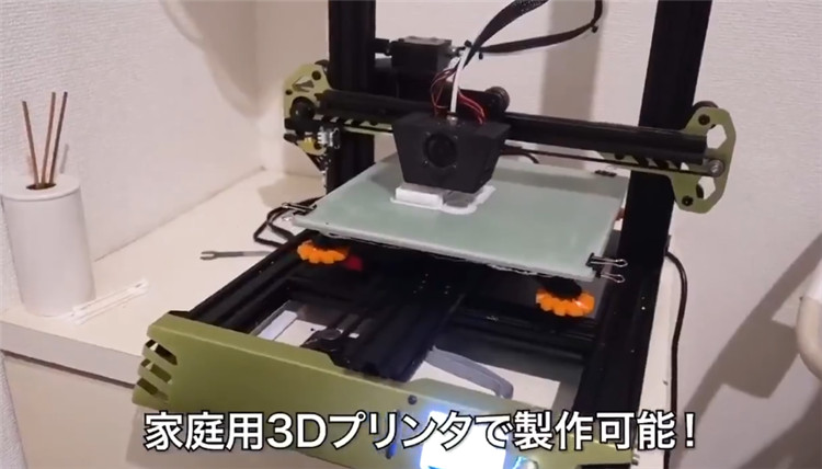 外国小哥用盒子做蜘蛛侠发射器,国外小哥做蜘蛛侠发射器完美还原