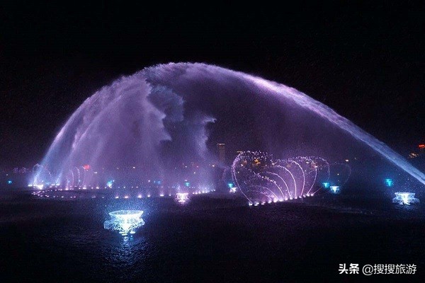 南昌旅游必去十大景点排名,南昌周边旅游攻略溪霞怪石岭景点