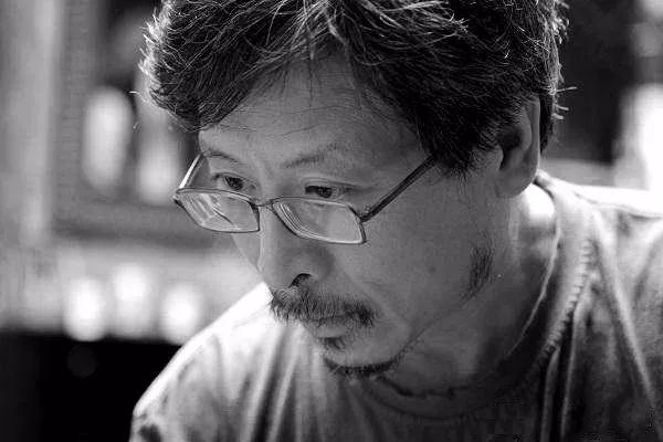 冷军——画破发动机，横的卖198万竖的1897万，放大10倍来看