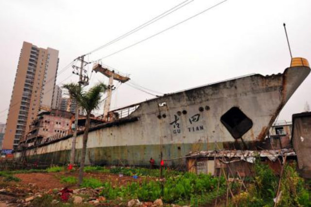 钢材匮乏的年代，中国建造世界上最大的水泥船，终身只航行过一次