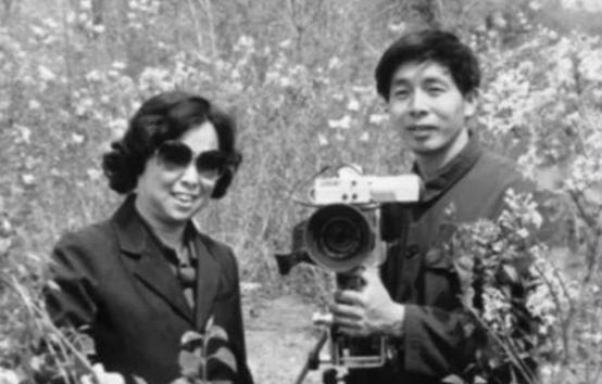 86版西游记总导演杨洁遗体追悼会,西游记导演杨洁给六小龄童示范