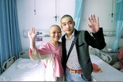 脑瘤女孩冯莹最后的时光,冯莹病魔女孩