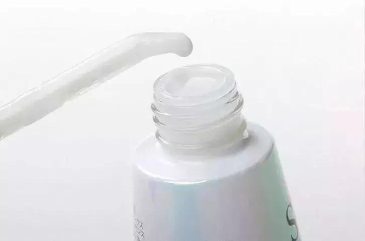 盘点日本最受欢迎的7款美白精华!平价和大牌究竟差在哪里?