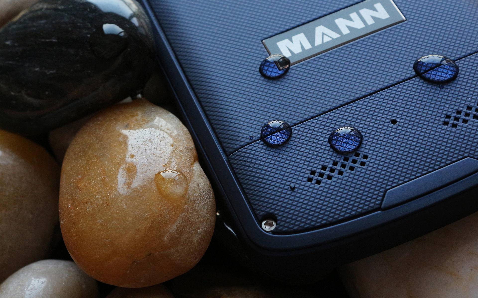 是时候过一个硬核的父亲节了，MANNM3三防手机体验