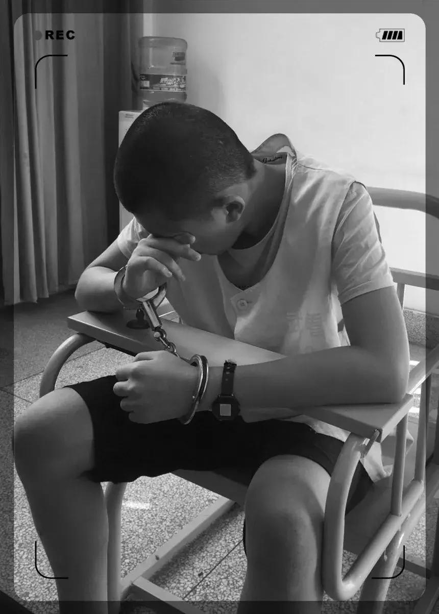 案例|15岁少年强奸7岁女童后推下25楼，“爸爸经常当着我的面看黄片……”