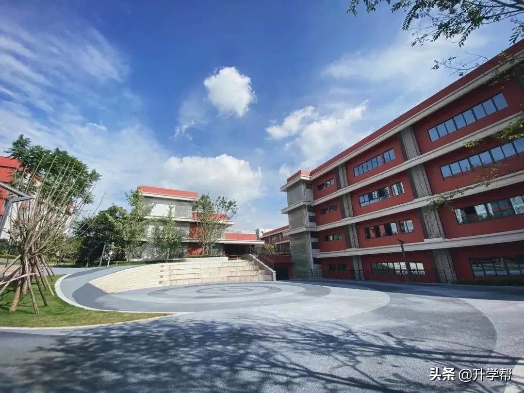 成都市天府新区新修学校,成都市建设学校老校区虎头山