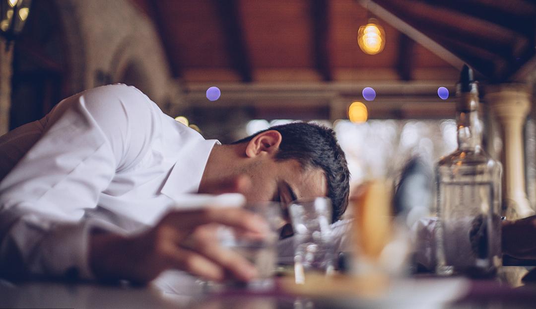 喝茶醒酒的最佳方法,喝茶醒酒方法有哪些图片