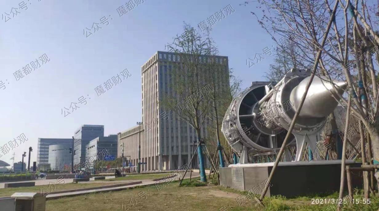 浦东临港，你凭什么卖7万？