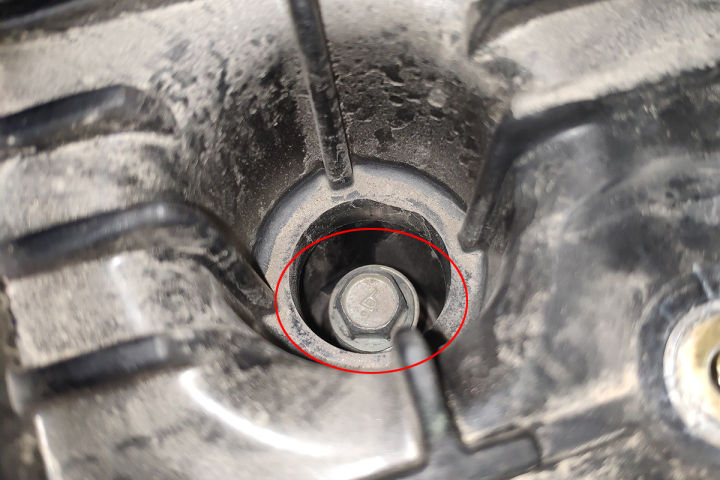 英菲尼迪fx35最容易哪里进水,英菲尼迪fx35天窗漏水底板全是水