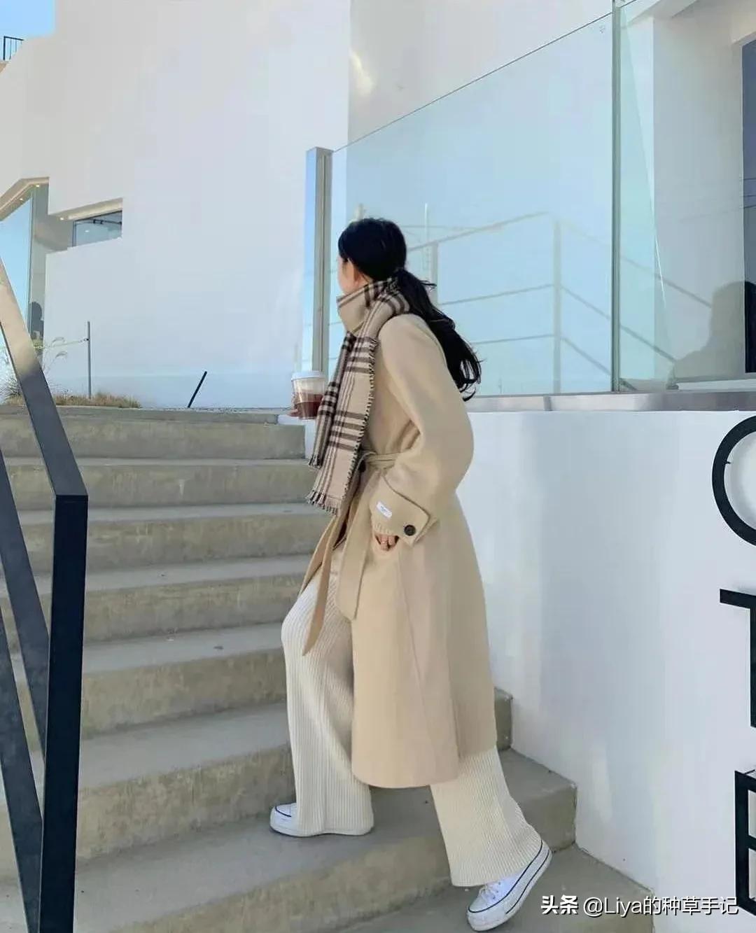 奶茶色穿上老气吗,奶茶色特别适合夏天穿搭