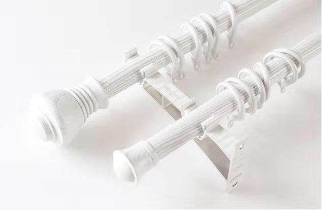 新房装修不要装窗帘了费钱又难看,家里装修窗帘好难选择呀