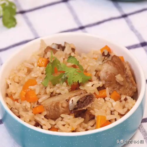 简单排骨饭的做法电饭煲,家庭版排骨焖饭电饭煲的做法