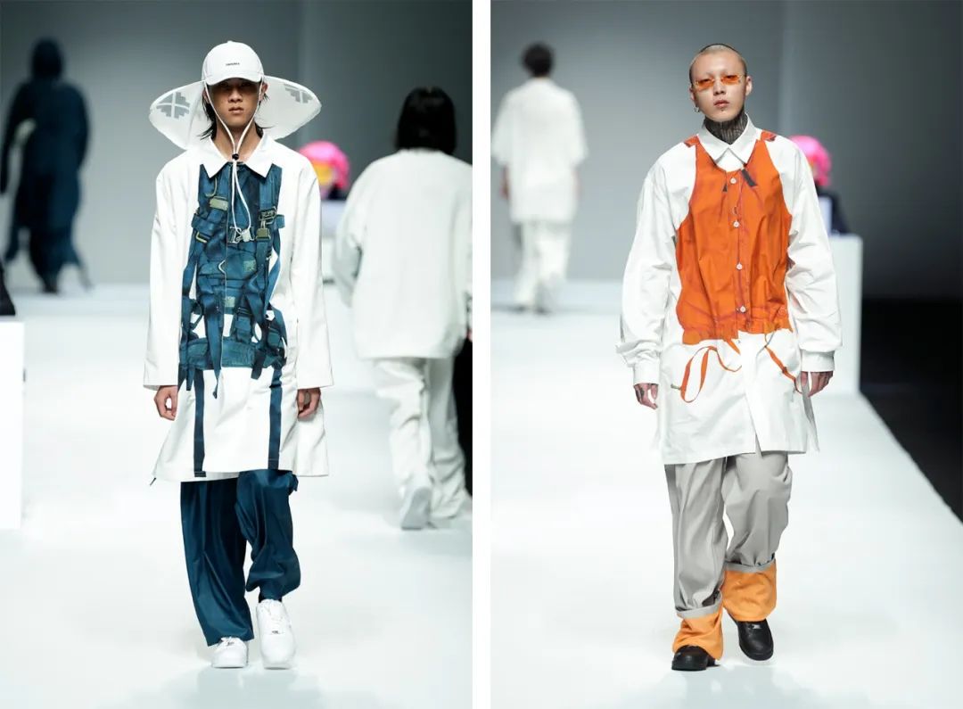 国潮在外国街头,国潮捡垃圾小孩图片