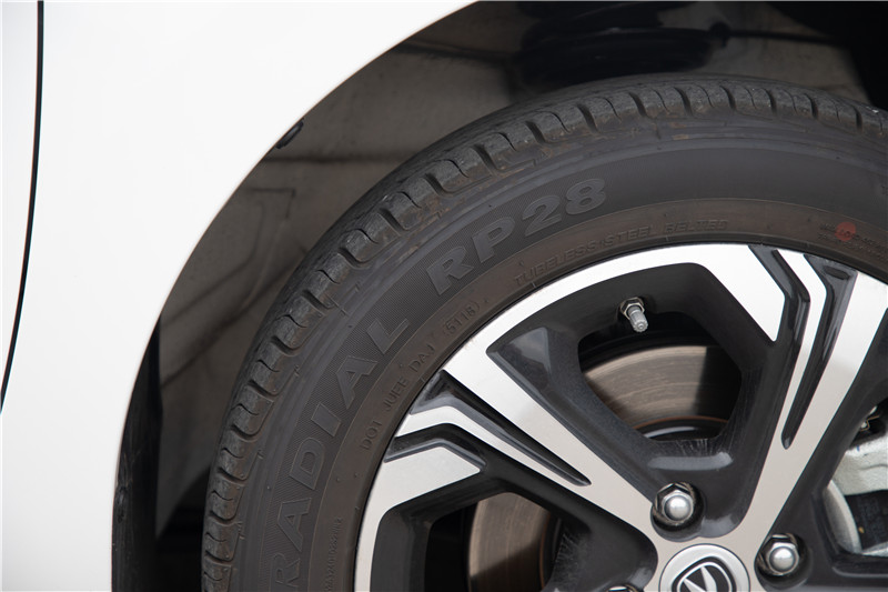 奔奔e-star多少钱值得买,长安奔奔e-star4.98万值得入手吗