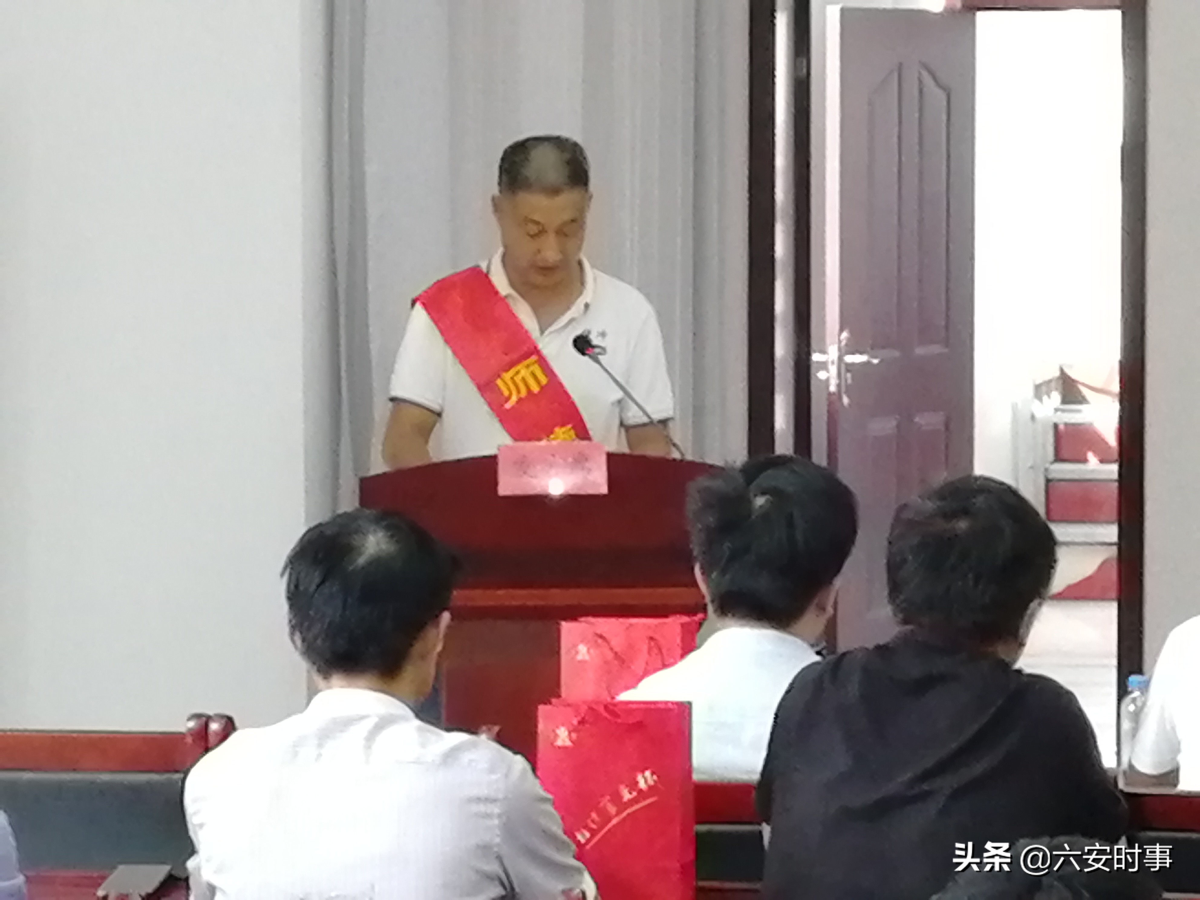 铁冲实验学校主题教育动员会,铁冲实验学校2022年清明活动