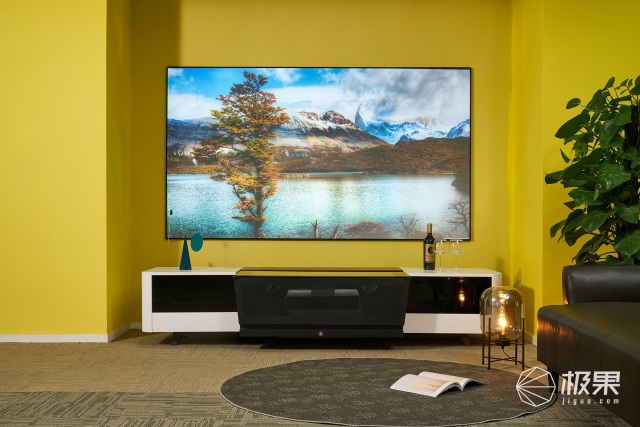 真正的无边框全屏电视机,超薄屏幕无边框电视