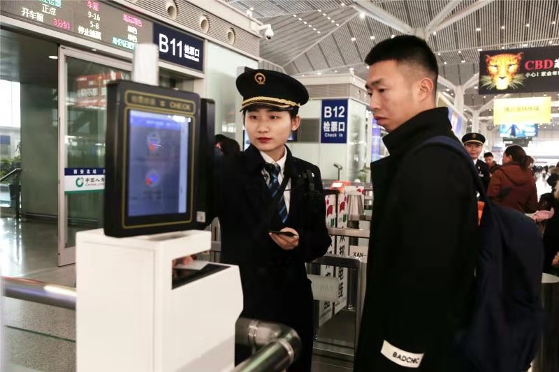 乘坐高铁可以不取票用电子票么,高铁电子客票需要取票吗