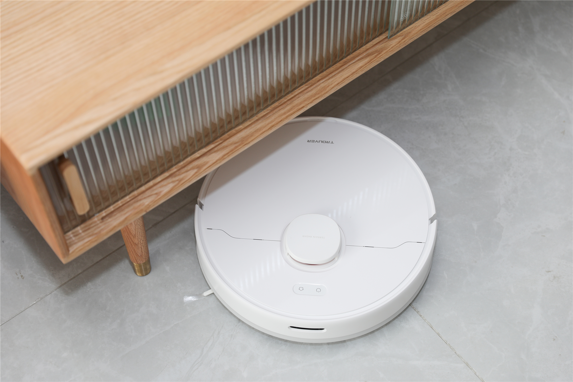 扫地机器人无基站好用吗,扫地机器人无遥控